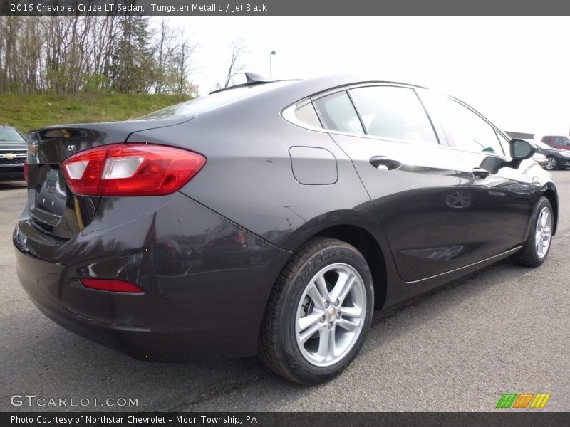 Tungsten Metallic / Jet Black 2016 Chevrolet Cruze LT Sedan