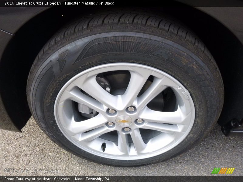 Tungsten Metallic / Jet Black 2016 Chevrolet Cruze LT Sedan