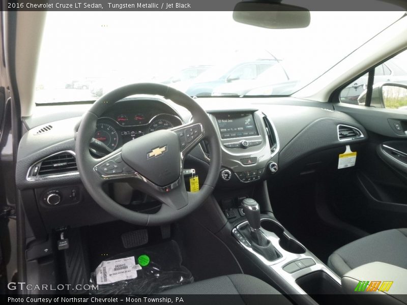 Tungsten Metallic / Jet Black 2016 Chevrolet Cruze LT Sedan