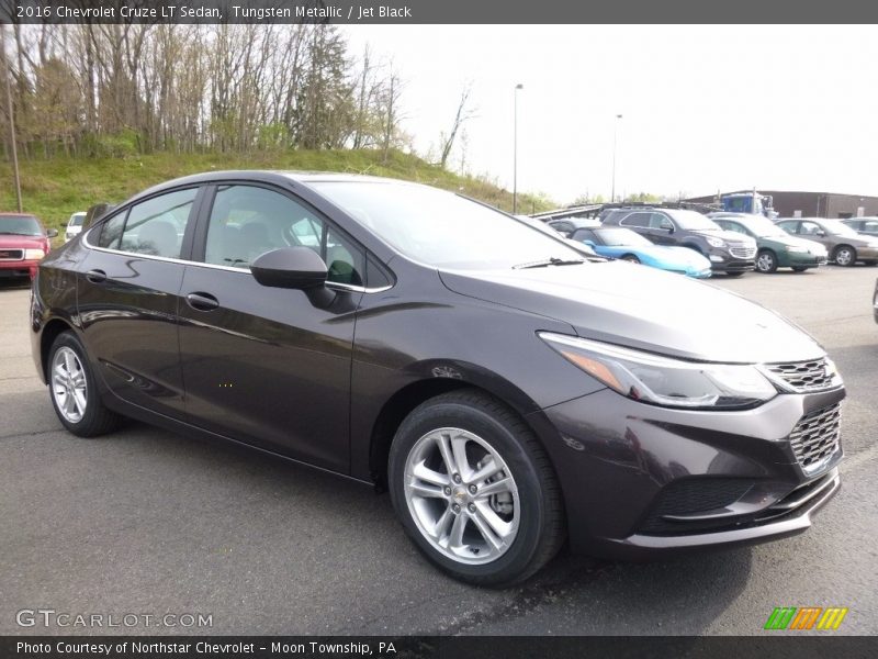 Tungsten Metallic / Jet Black 2016 Chevrolet Cruze LT Sedan