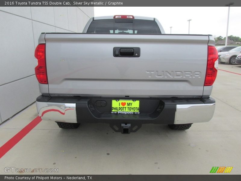 Silver Sky Metallic / Graphite 2016 Toyota Tundra TSS Double Cab