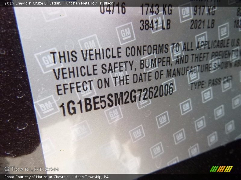 Tungsten Metallic / Jet Black 2016 Chevrolet Cruze LT Sedan