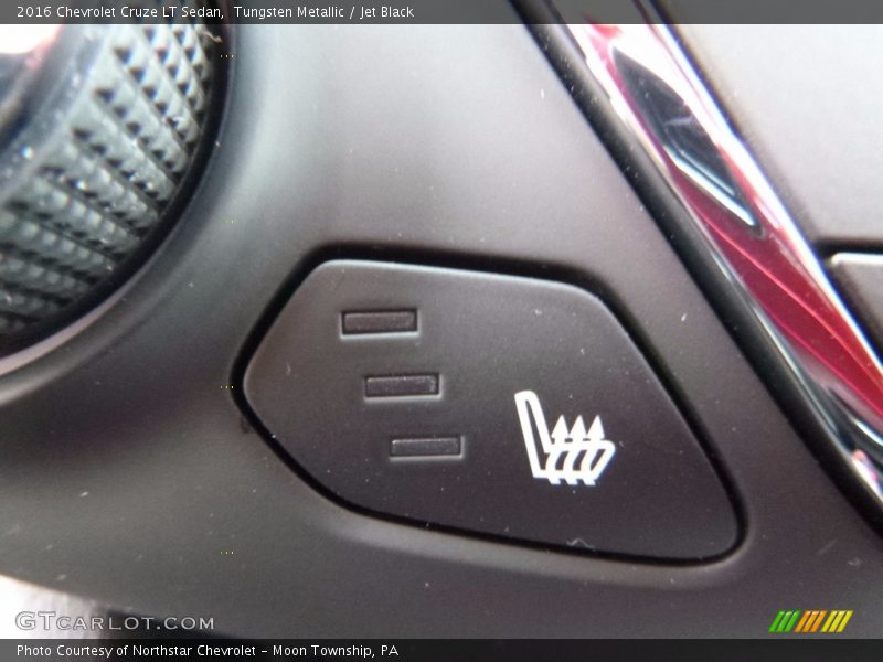 Tungsten Metallic / Jet Black 2016 Chevrolet Cruze LT Sedan