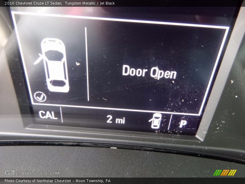 Tungsten Metallic / Jet Black 2016 Chevrolet Cruze LT Sedan