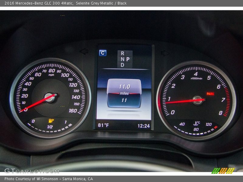 Selenite Grey Metallic / Black 2016 Mercedes-Benz GLC 300 4Matic