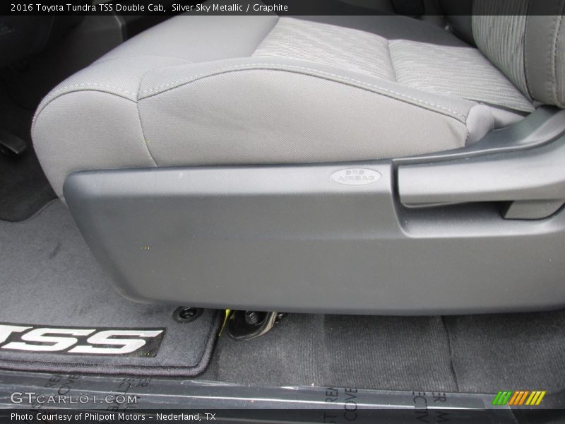 Silver Sky Metallic / Graphite 2016 Toyota Tundra TSS Double Cab