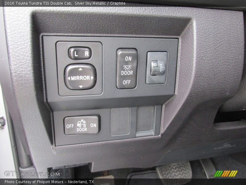 Silver Sky Metallic / Graphite 2016 Toyota Tundra TSS Double Cab