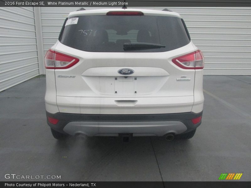 White Platinum Metallic / Medium Light Stone 2016 Ford Escape SE