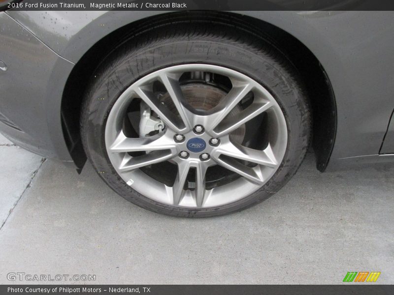 Magnetic Metallic / Charcoal Black 2016 Ford Fusion Titanium