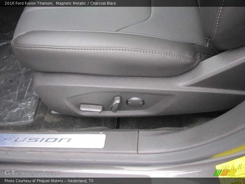 Magnetic Metallic / Charcoal Black 2016 Ford Fusion Titanium