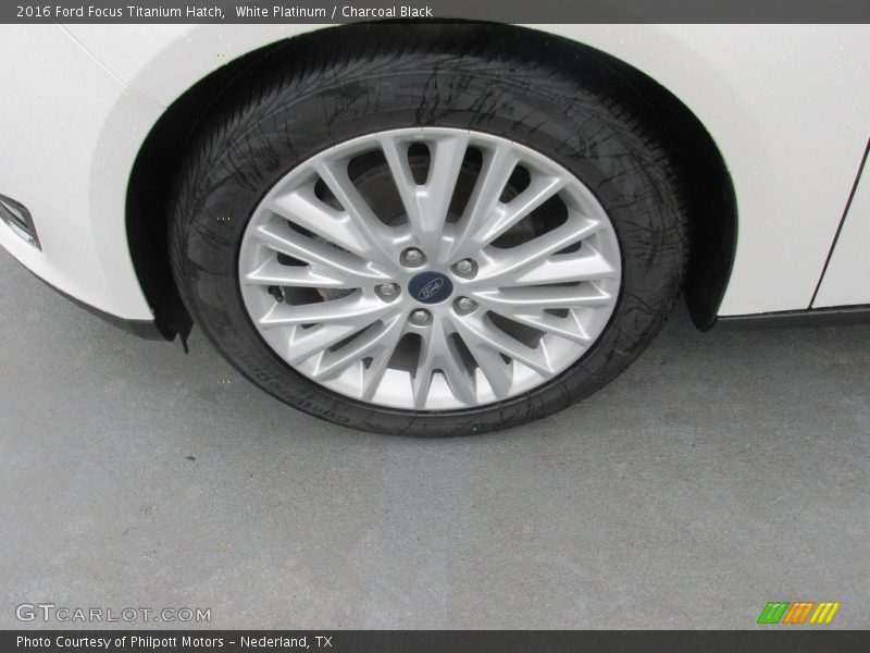 White Platinum / Charcoal Black 2016 Ford Focus Titanium Hatch