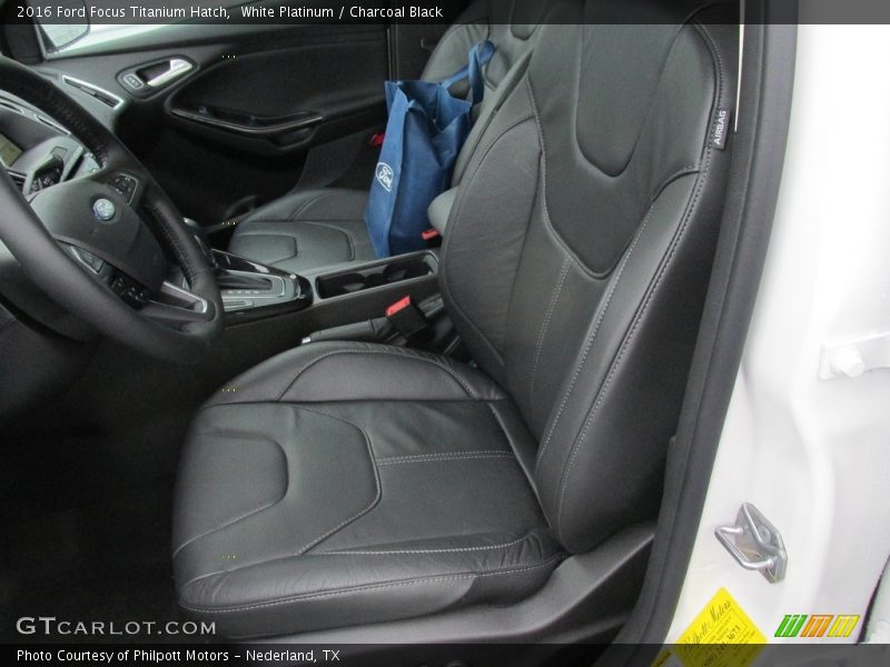 White Platinum / Charcoal Black 2016 Ford Focus Titanium Hatch