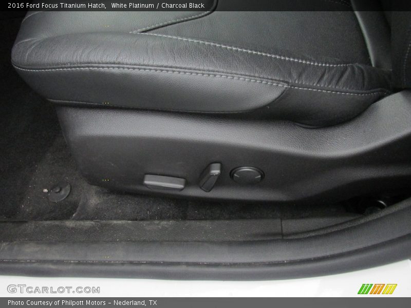 White Platinum / Charcoal Black 2016 Ford Focus Titanium Hatch