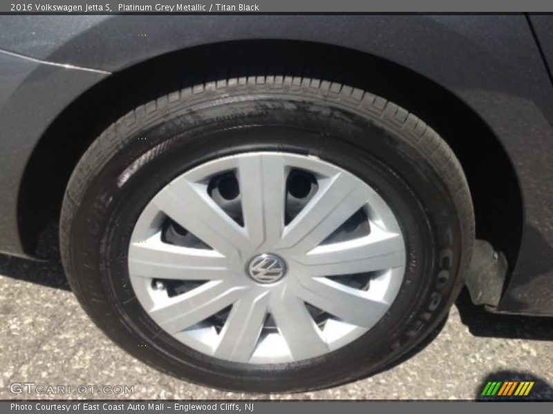 Platinum Grey Metallic / Titan Black 2016 Volkswagen Jetta S