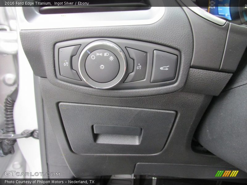 Ingot Silver / Ebony 2016 Ford Edge Titanium