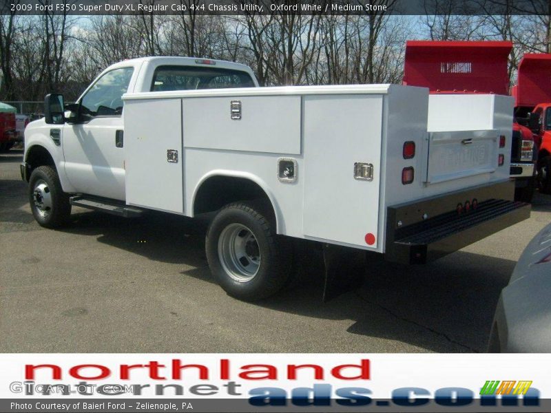 Oxford White / Medium Stone 2009 Ford F350 Super Duty XL Regular Cab 4x4 Chassis Utility