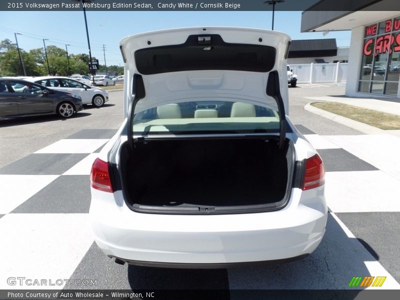 Candy White / Cornsilk Beige 2015 Volkswagen Passat Wolfsburg Edition Sedan