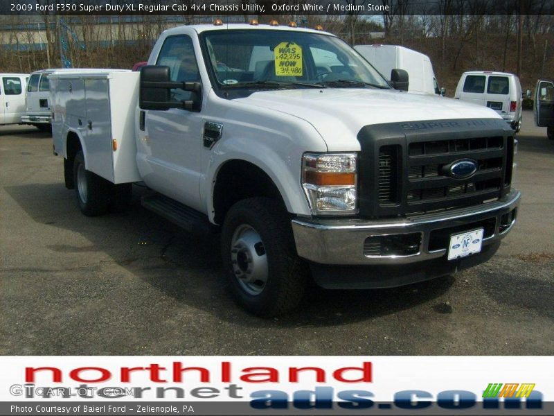 Oxford White / Medium Stone 2009 Ford F350 Super Duty XL Regular Cab 4x4 Chassis Utility