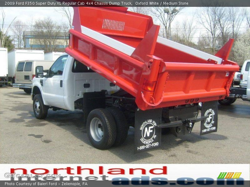 Oxford White / Medium Stone 2009 Ford F350 Super Duty XL Regular Cab 4x4 Chassis Dump Truck
