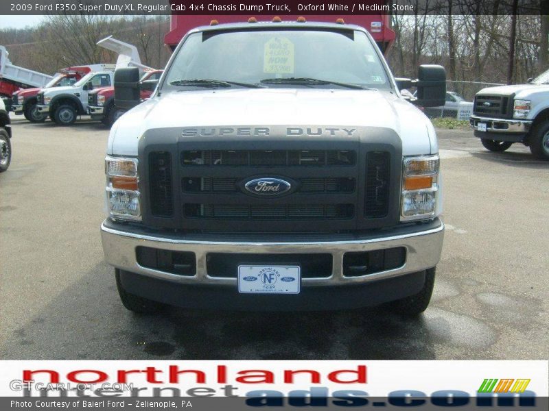 Oxford White / Medium Stone 2009 Ford F350 Super Duty XL Regular Cab 4x4 Chassis Dump Truck