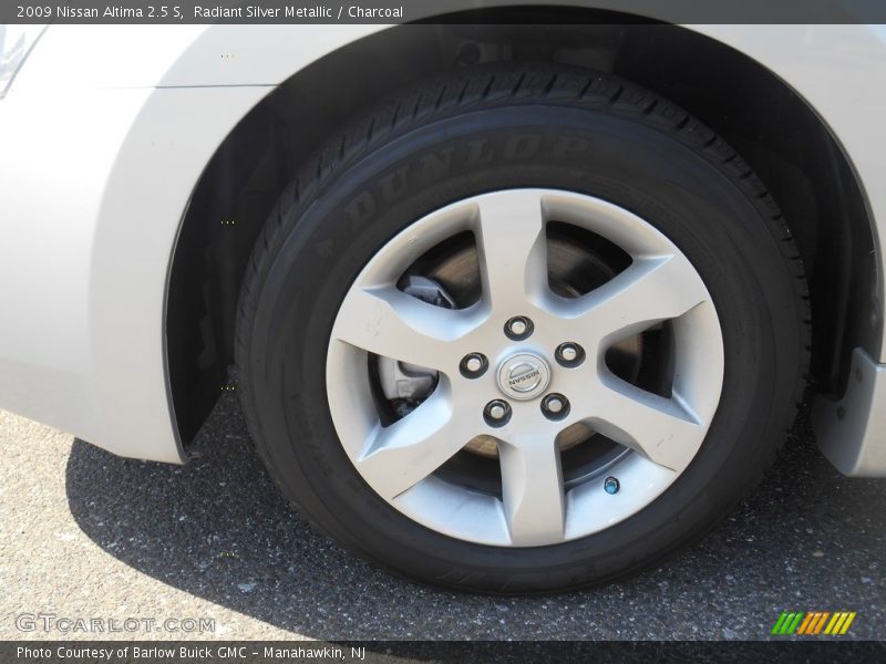Radiant Silver Metallic / Charcoal 2009 Nissan Altima 2.5 S