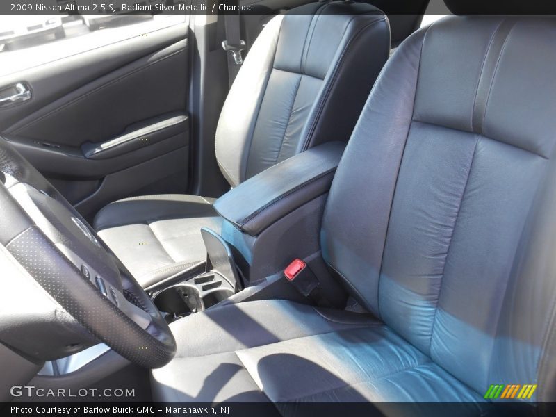 Radiant Silver Metallic / Charcoal 2009 Nissan Altima 2.5 S