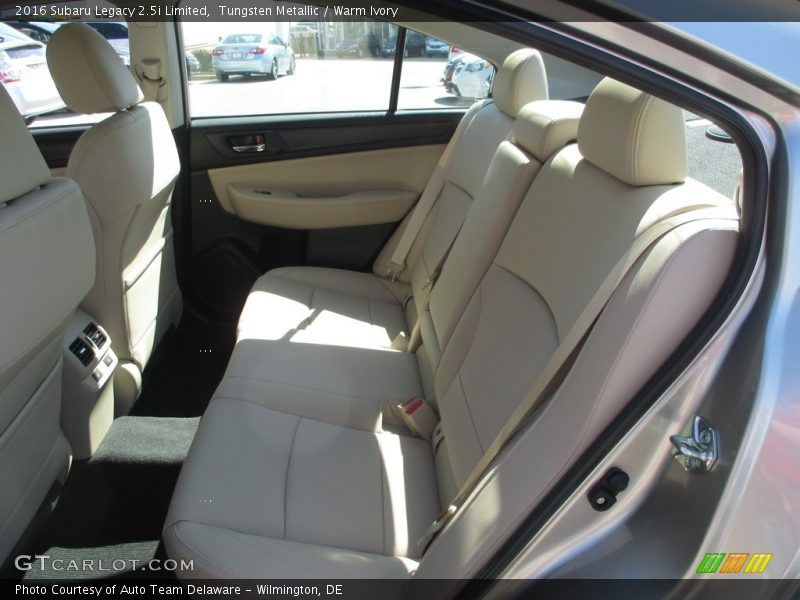 Tungsten Metallic / Warm Ivory 2016 Subaru Legacy 2.5i Limited