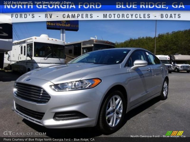 Ingot Silver Metallic / Dune 2016 Ford Fusion SE