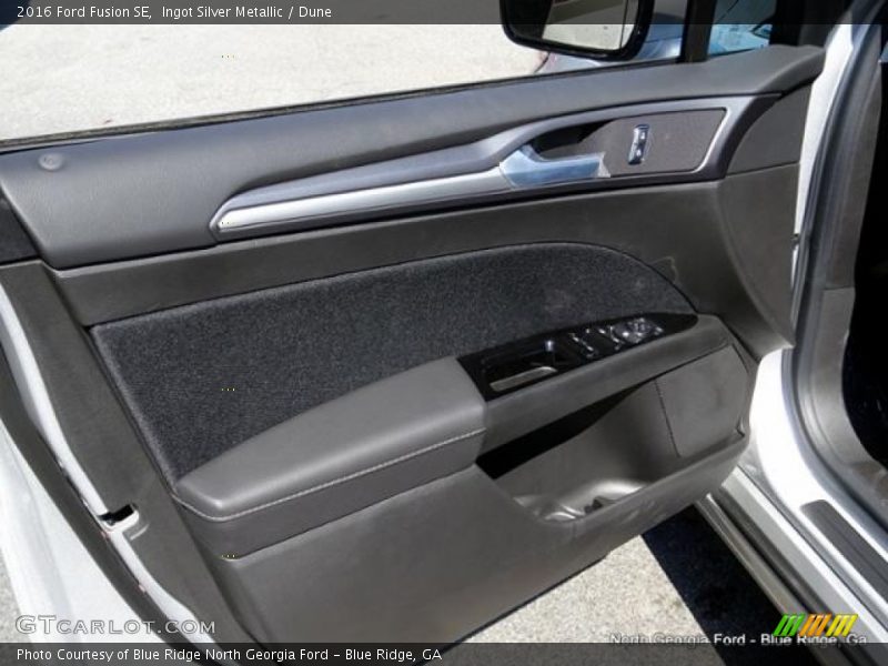 Ingot Silver Metallic / Dune 2016 Ford Fusion SE