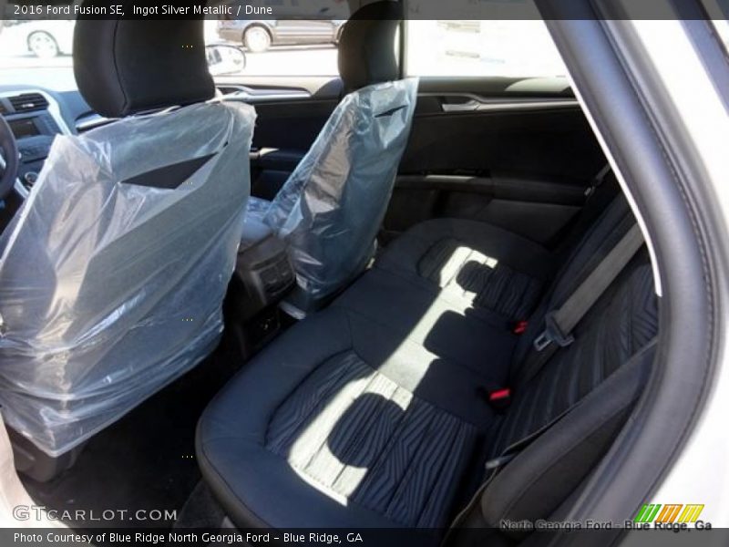 Ingot Silver Metallic / Dune 2016 Ford Fusion SE