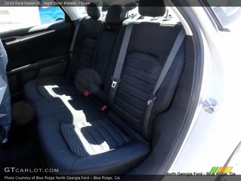 Ingot Silver Metallic / Dune 2016 Ford Fusion SE