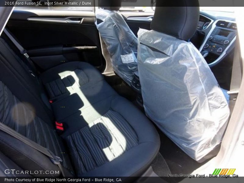 Ingot Silver Metallic / Dune 2016 Ford Fusion SE