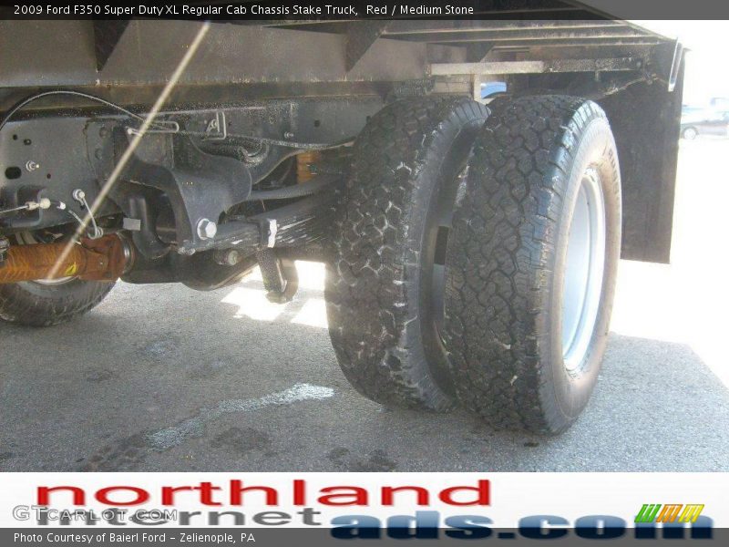 Red / Medium Stone 2009 Ford F350 Super Duty XL Regular Cab Chassis Stake Truck