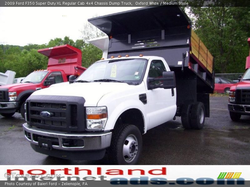 Oxford White / Medium Stone 2009 Ford F350 Super Duty XL Regular Cab 4x4 Chassis Dump Truck