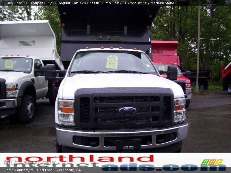 Oxford White / Medium Stone 2009 Ford F350 Super Duty XL Regular Cab 4x4 Chassis Dump Truck