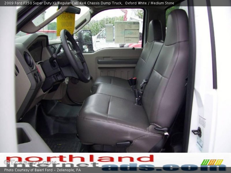 Oxford White / Medium Stone 2009 Ford F350 Super Duty XL Regular Cab 4x4 Chassis Dump Truck