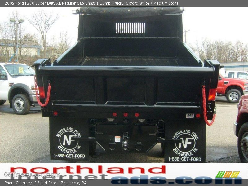 Oxford White / Medium Stone 2009 Ford F350 Super Duty XL Regular Cab Chassis Dump Truck