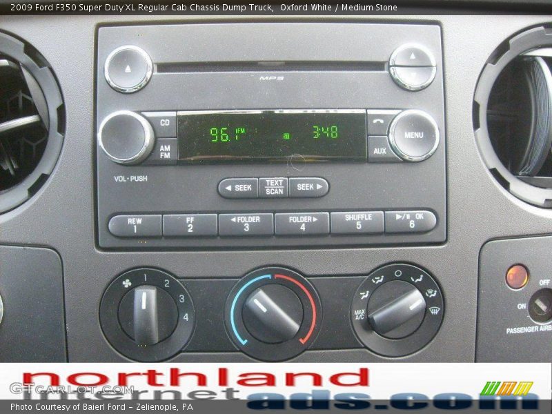 Oxford White / Medium Stone 2009 Ford F350 Super Duty XL Regular Cab Chassis Dump Truck
