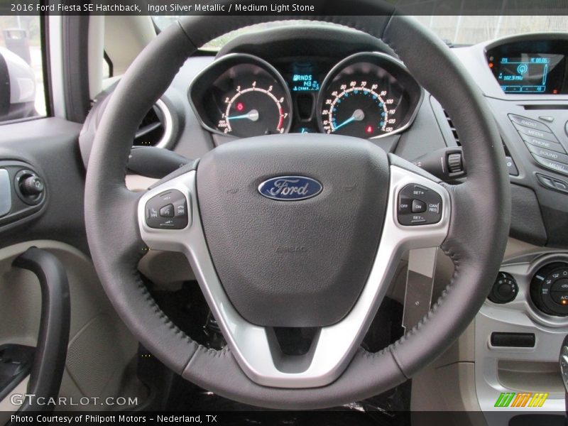 Ingot Silver Metallic / Medium Light Stone 2016 Ford Fiesta SE Hatchback
