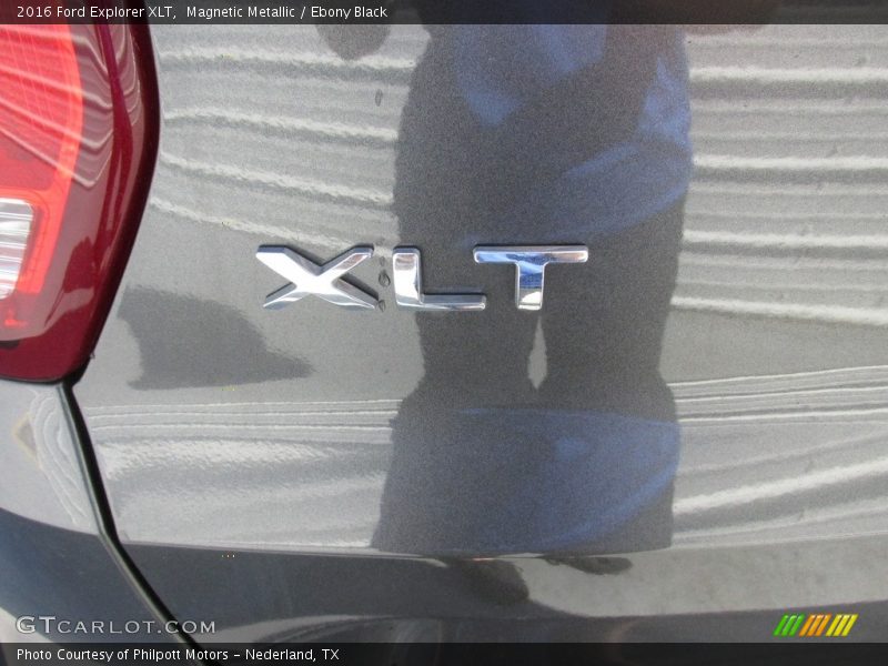 Magnetic Metallic / Ebony Black 2016 Ford Explorer XLT
