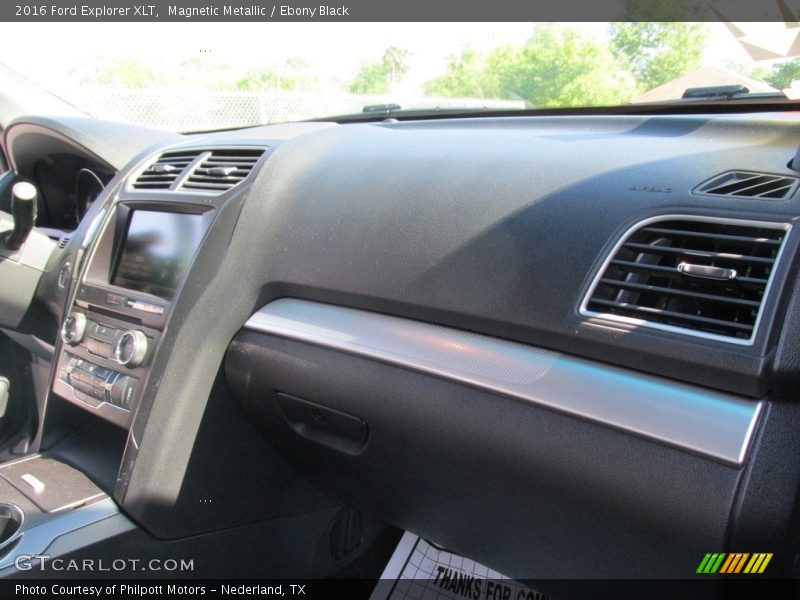 Magnetic Metallic / Ebony Black 2016 Ford Explorer XLT