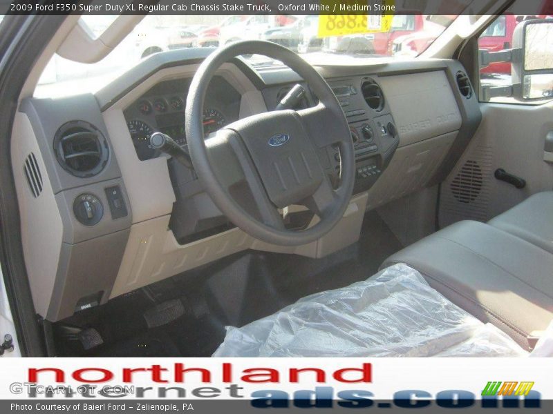 Oxford White / Medium Stone 2009 Ford F350 Super Duty XL Regular Cab Chassis Stake Truck
