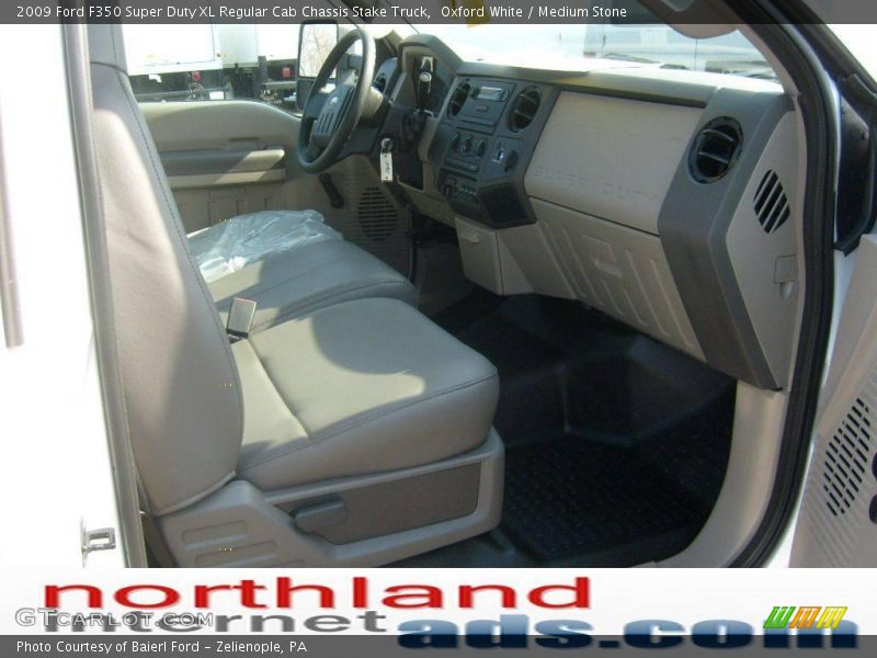 Oxford White / Medium Stone 2009 Ford F350 Super Duty XL Regular Cab Chassis Stake Truck