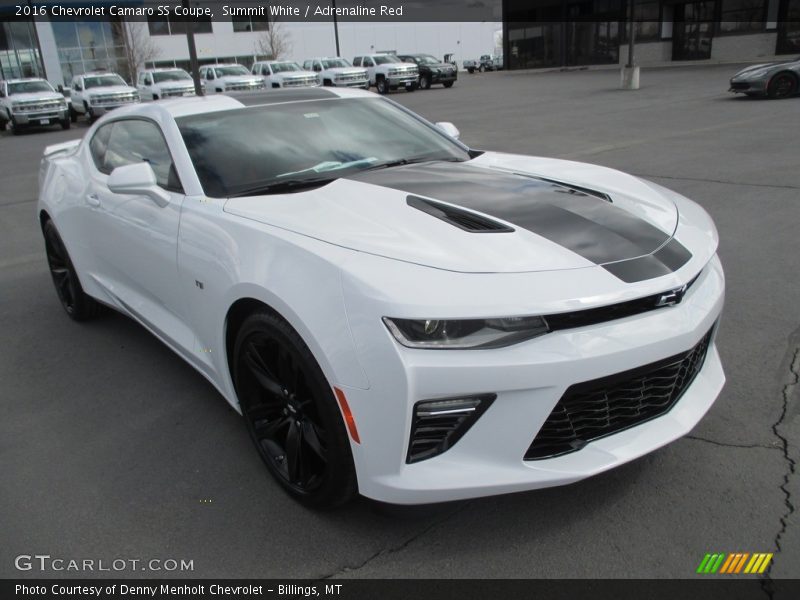 Front 3/4 View of 2016 Camaro SS Coupe