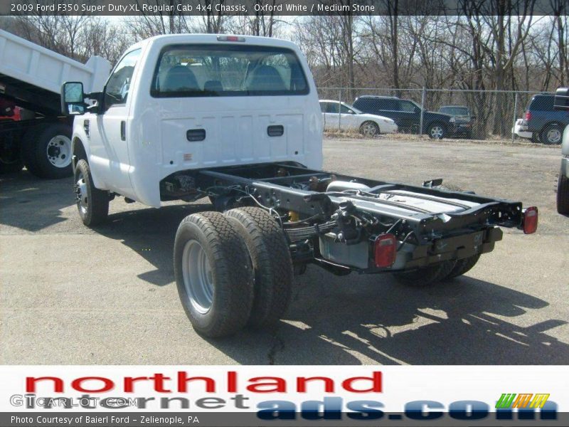 Oxford White / Medium Stone 2009 Ford F350 Super Duty XL Regular Cab 4x4 Chassis