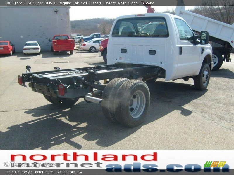 Oxford White / Medium Stone 2009 Ford F350 Super Duty XL Regular Cab 4x4 Chassis