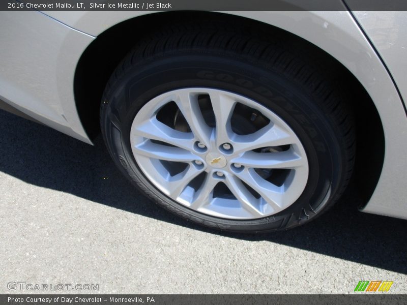 Silver Ice Metallic / Jet Black 2016 Chevrolet Malibu LT