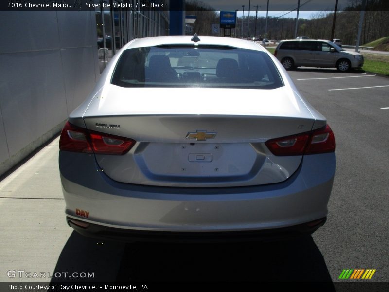 Silver Ice Metallic / Jet Black 2016 Chevrolet Malibu LT