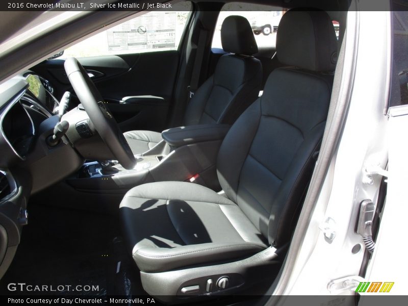 Silver Ice Metallic / Jet Black 2016 Chevrolet Malibu LT