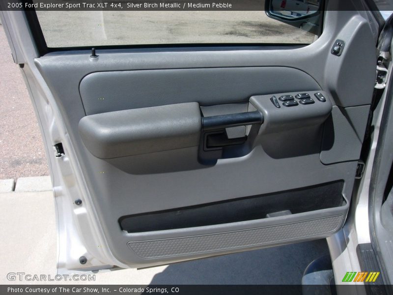 Silver Birch Metallic / Medium Pebble 2005 Ford Explorer Sport Trac XLT 4x4